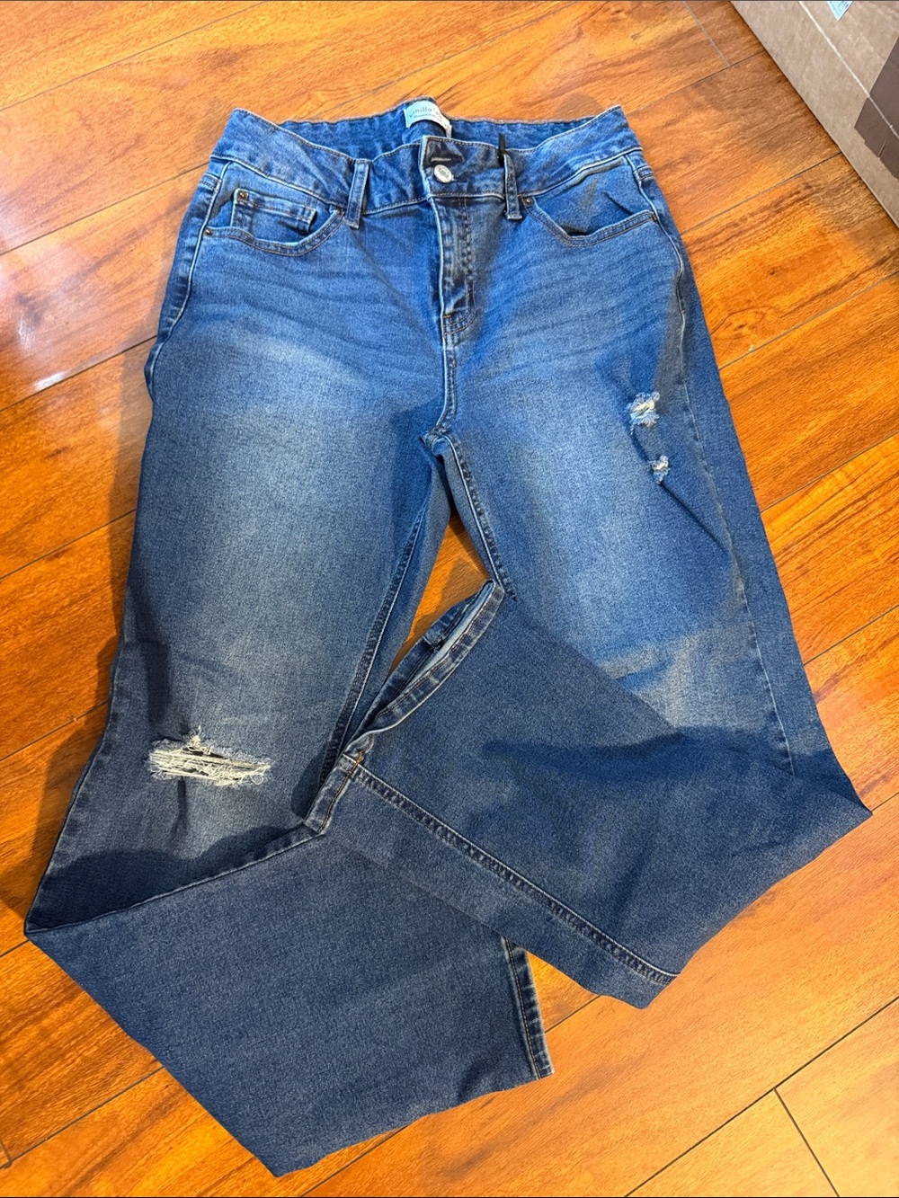 Vanilla Star Women's Dark Blue Straight-Leg Distressed Jeans